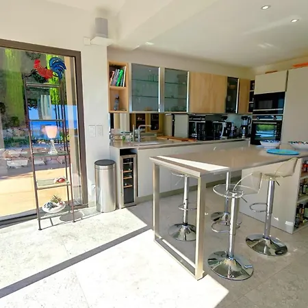 Exceptional See-view Heart Of The Esterel Villa