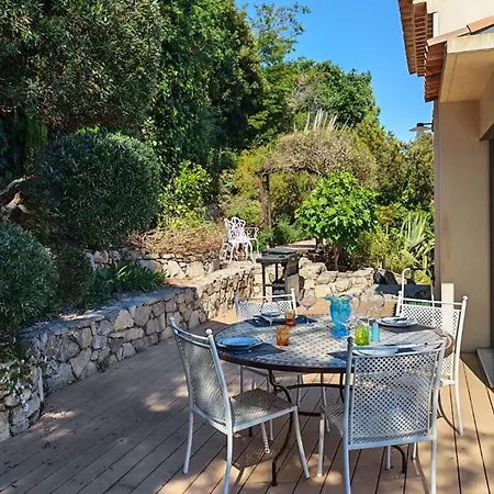 Exceptional See-view Heart Of The Esterel Villa Saint-Raphaël